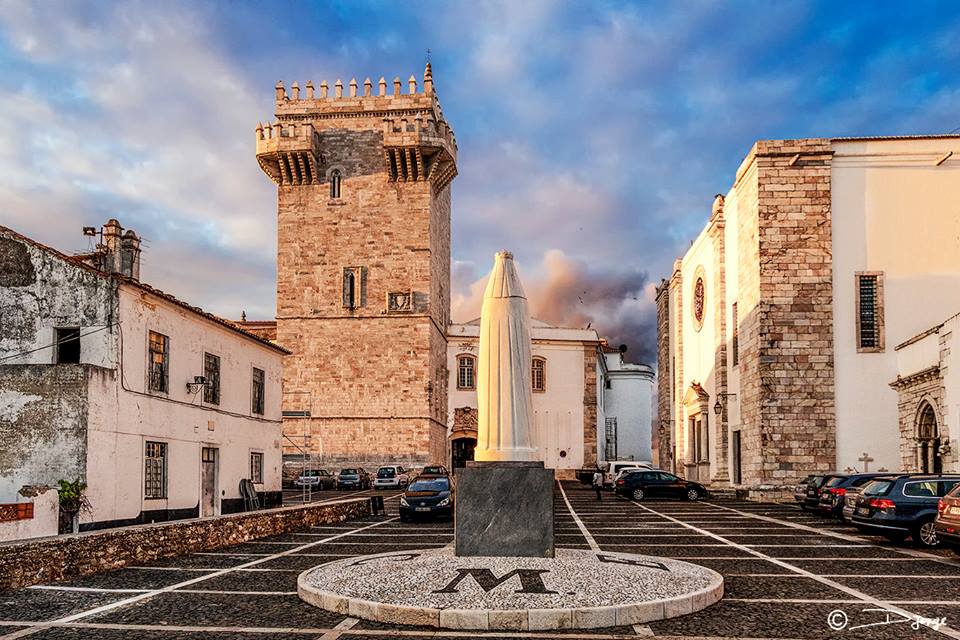 Plaza principal del castillo.