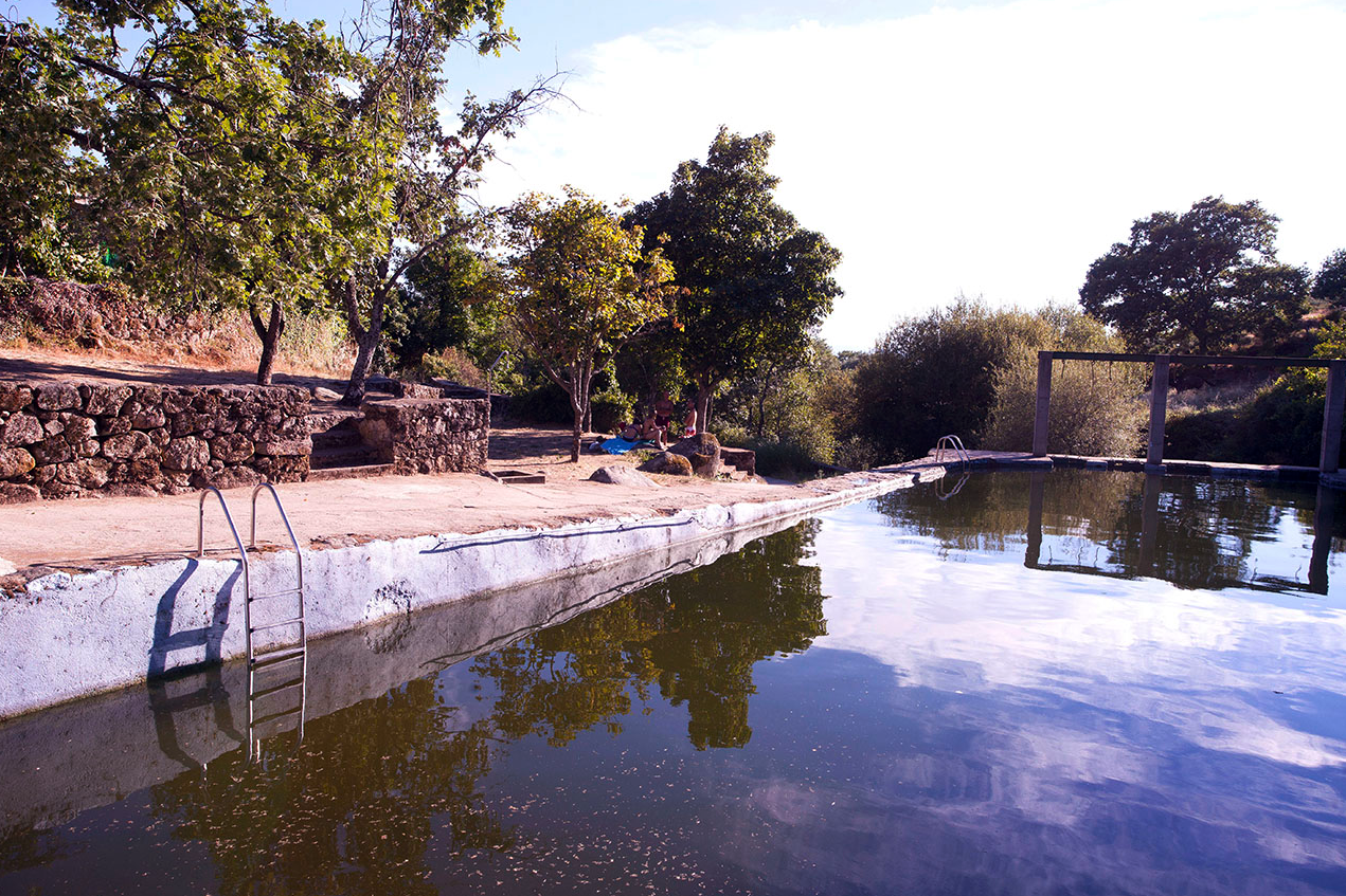 verano, verano en la Raya, turismo, piscina, playa, Gata, Sierra de Gata, Eljas, Los Molinos