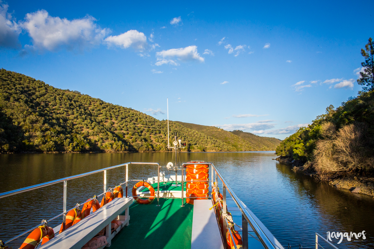 turismo activo, turismo, turismo de naturaleza, Semana Santa, primavera, Alentejo, Extremadura, barco del tajo, tajo