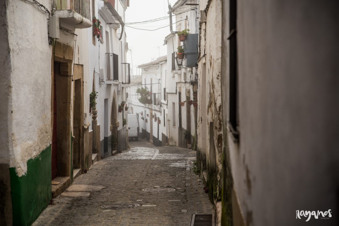 Calle principal del barrio de intramuros. 