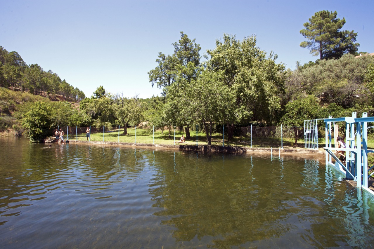 Verano en la Raya, Verão na Raia, Sierra de Gata, Valverde del Fresno, El Petril, verano, turismo, turismo fluvial, Extremadura
