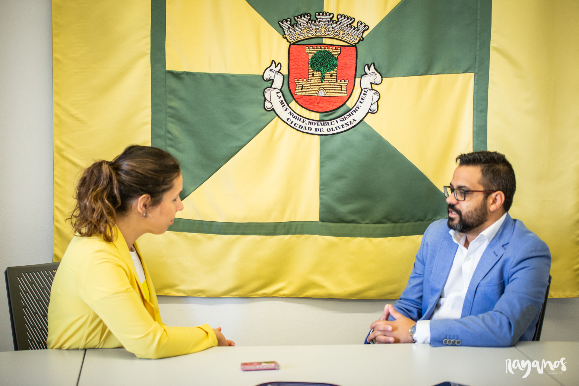 Cien días después, Manuel J González Andrade, Olivenza, política, Extremadura