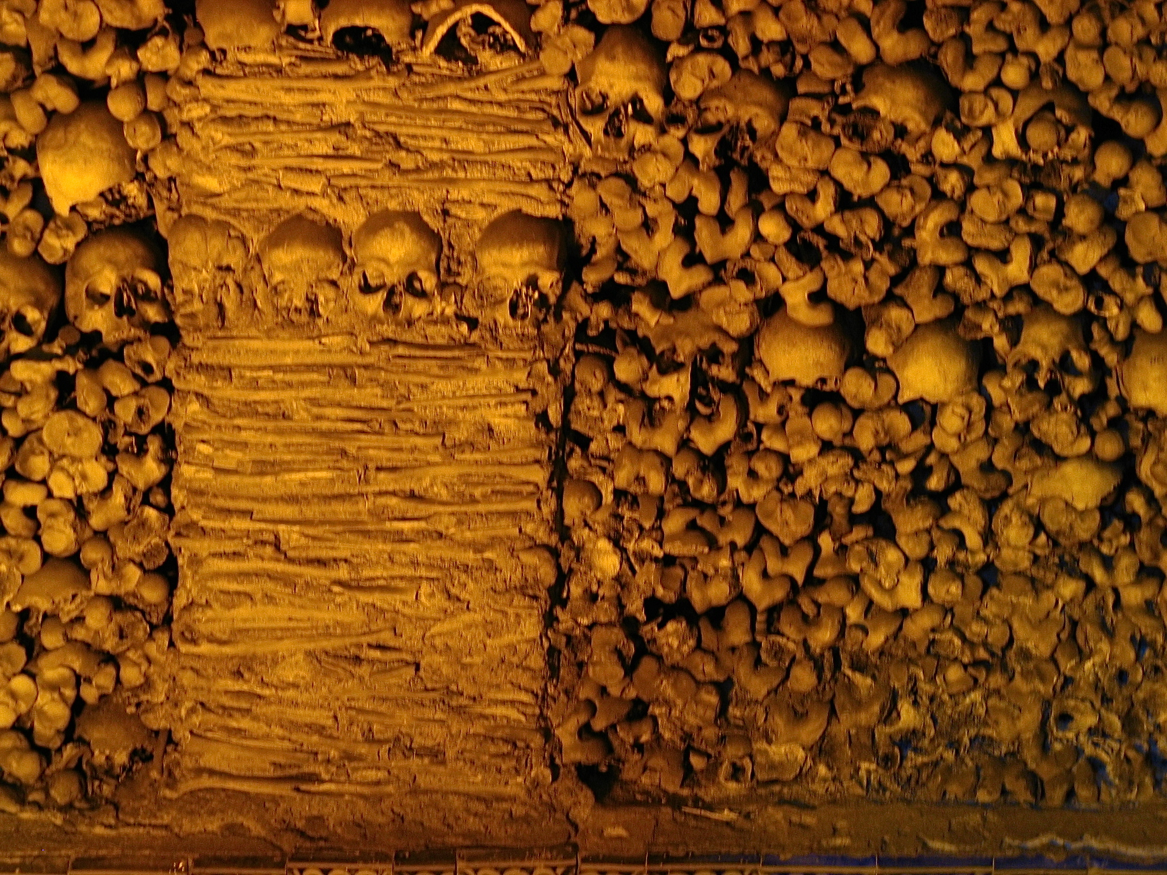 Évora, Capela dos Ossos, capilla de los huesos, turismo, turismo espiritual, Alentejo