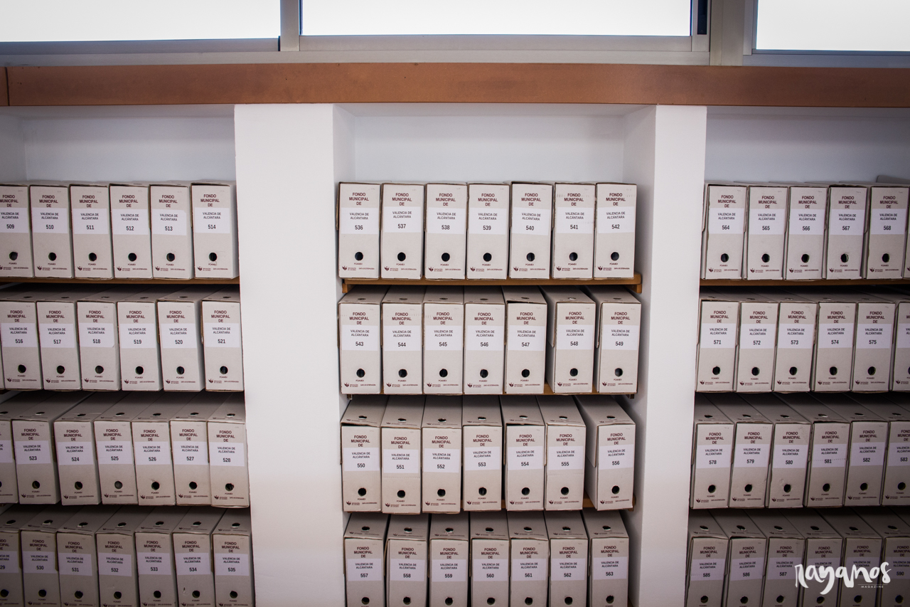 Archivo histórico, Valencia de Alcántara, libros, cultura, Extremadura